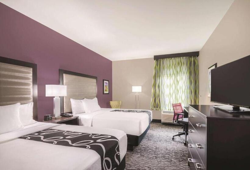 בית מלון כפרי La Quinta By Wyndham Clifton Park