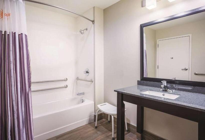 בית מלון כפרי La Quinta By Wyndham Clifton Park