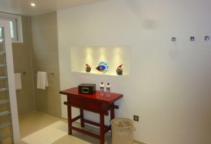 בית מלון כפרי Sundown Beach Studios