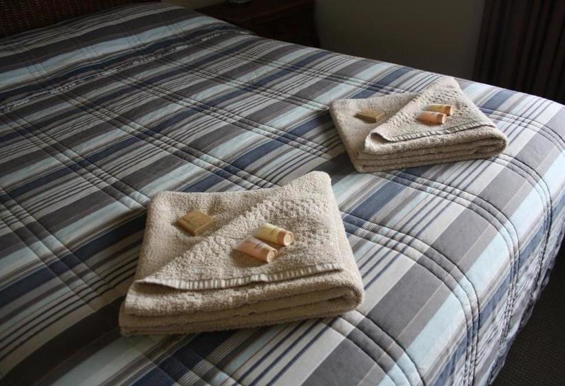Isis Motel Scone