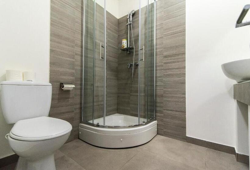 بنسيون Cool Zagreb Airport