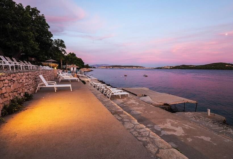 فندق Amadria Park Camping Trogir  Mobile Homes