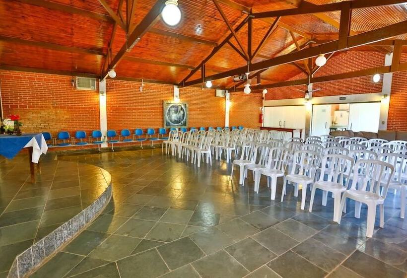 فندق Fazenda Village Montana