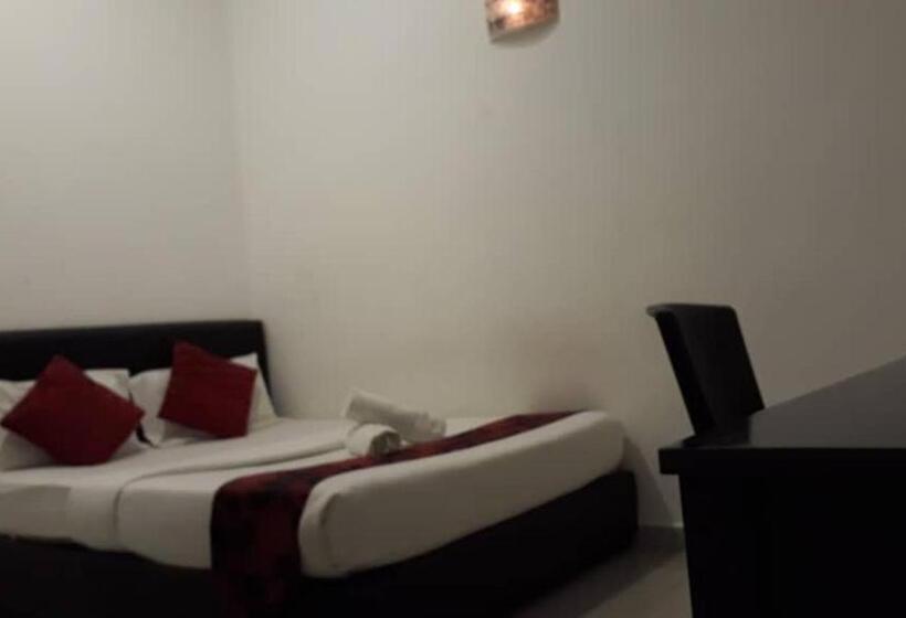 בית מלון כפרי Max Ferringhi