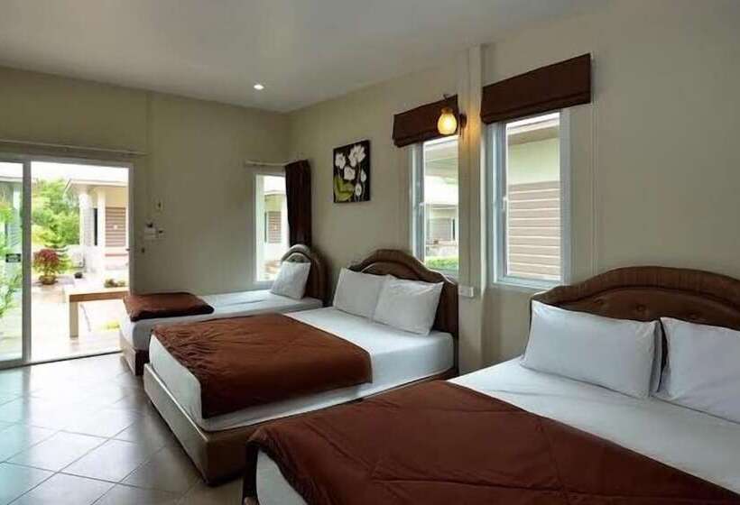 هتل Pleai Ta Lea Resort