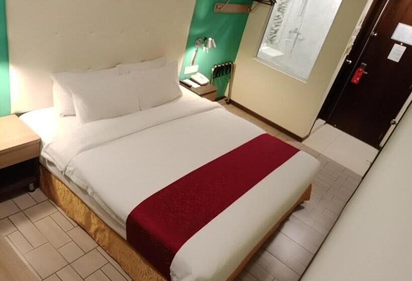 Hotel Lumut Suites