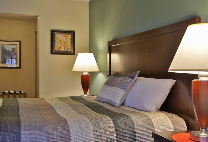 فندق على الطريق Harbor Inn