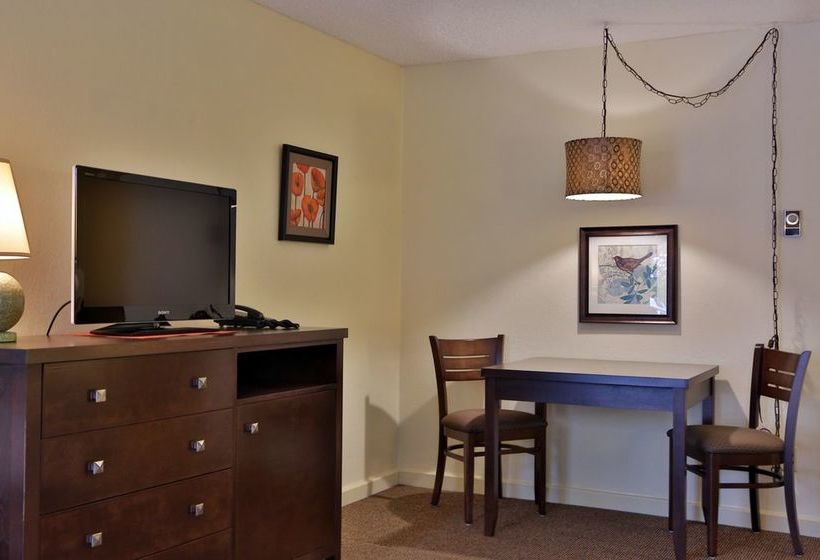 فندق على الطريق Harbor Inn