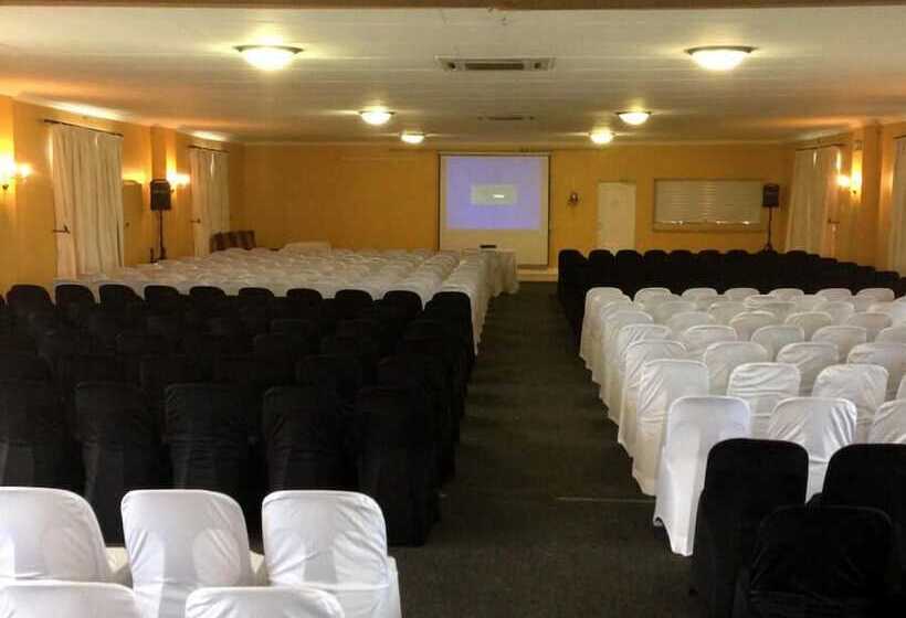 פנסיון Battlefields Country Lodge