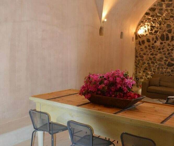 Pyrgos Old Winery Villa