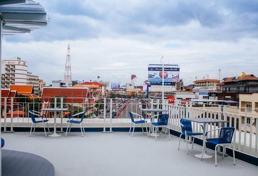 The Moon Hostel Huahin