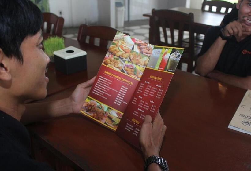 Thong S Inn Hotel Kualanamu