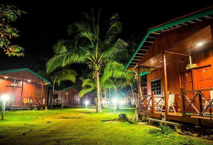 فندق Juara Beach Resort