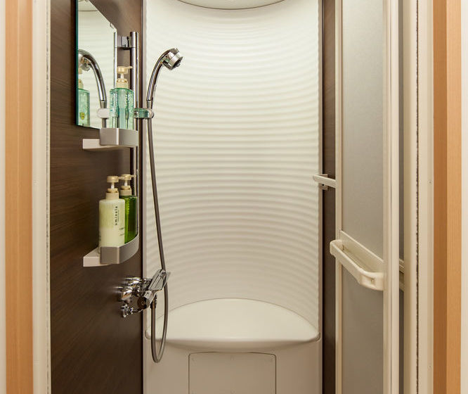 فندق Y's Cabin Yokohama Kannai