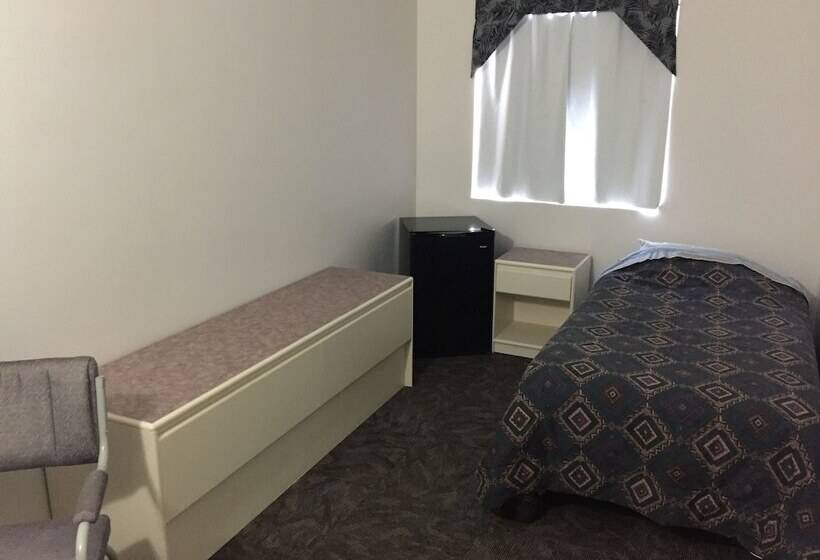 Invermere Hostel