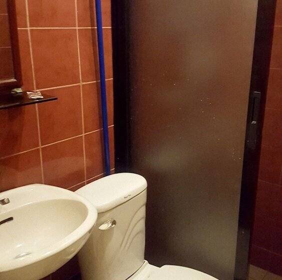 פנסיון Jorivim Apartelle