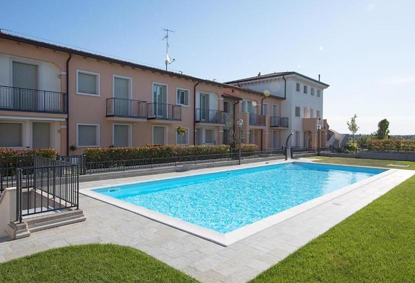 Villa Aurora