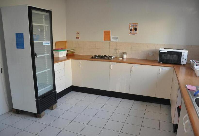 Общежитие Narooma Motel