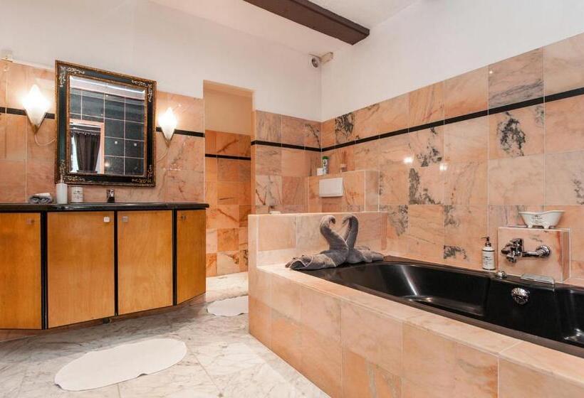 مبيت وإفطار Crown Guesthouse Amsterdam