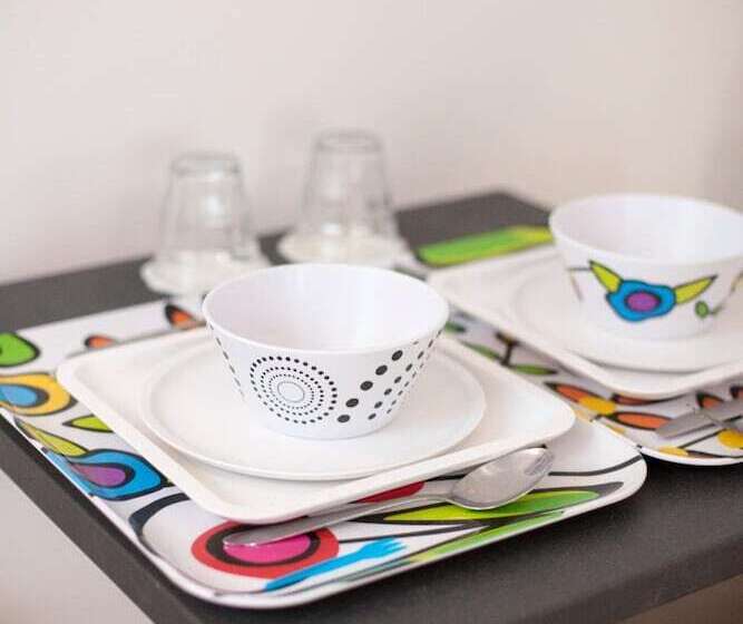 مبيت وإفطار Kuwadro Guesthouse Centrum