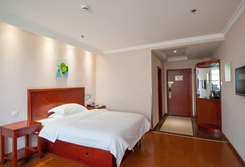 호텔 Greentree Inn Rugao Bus Station