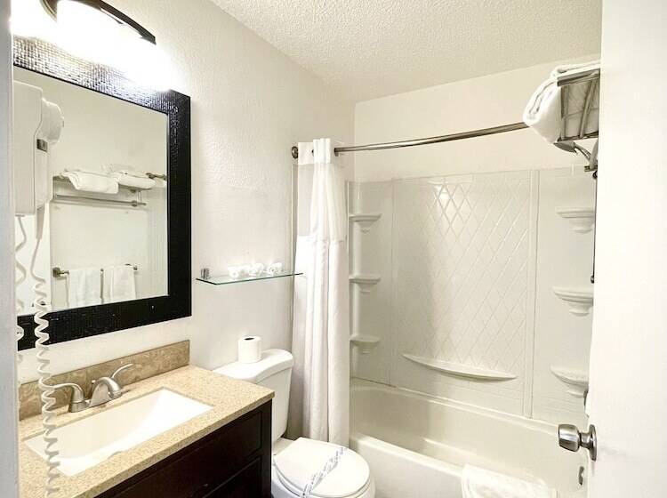 Sheridan Suites Apartments