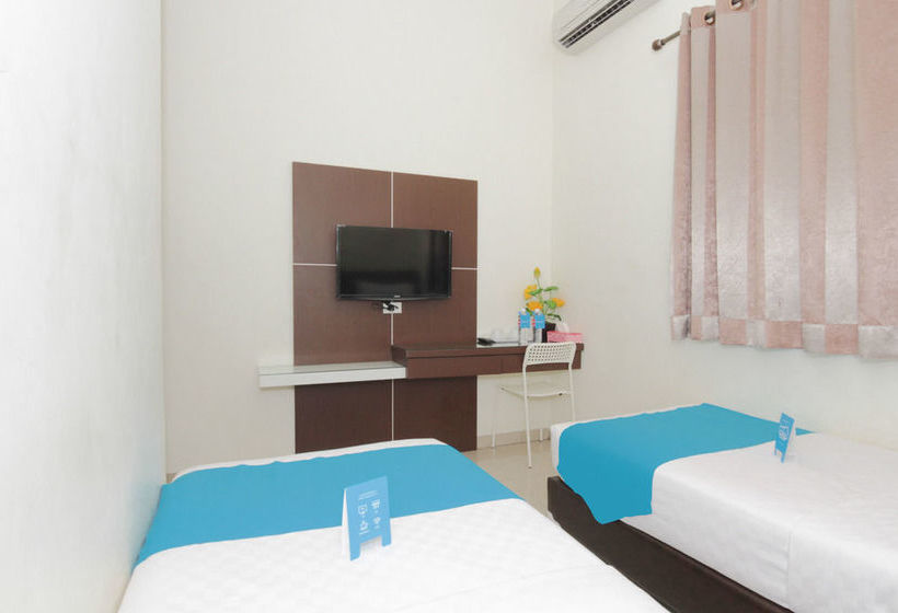 Hotel Airy Pecinan Kalikuping Utara 243 Semarang