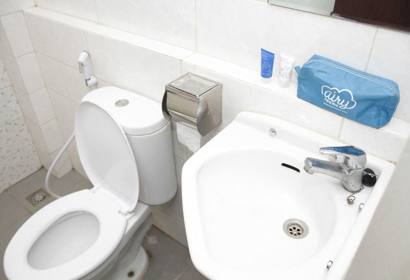 Hotel Airy Pecinan Kalikuping Utara 243 Semarang
