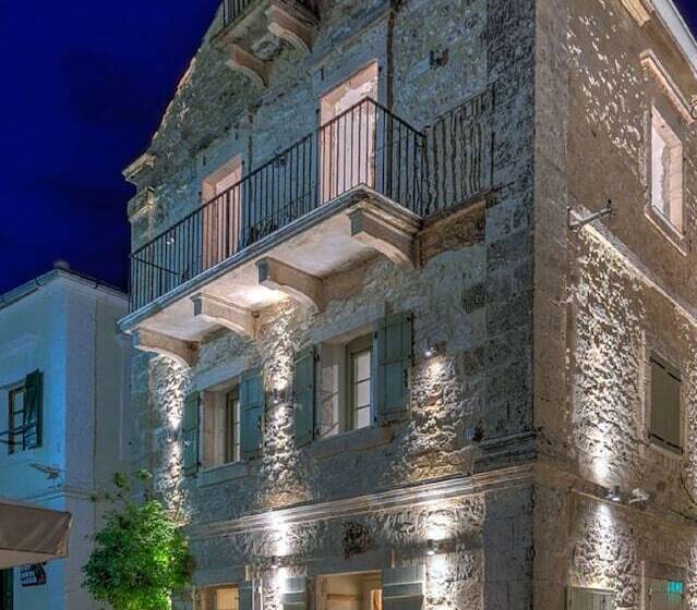 هتل Fiscardonna Luxury Suites