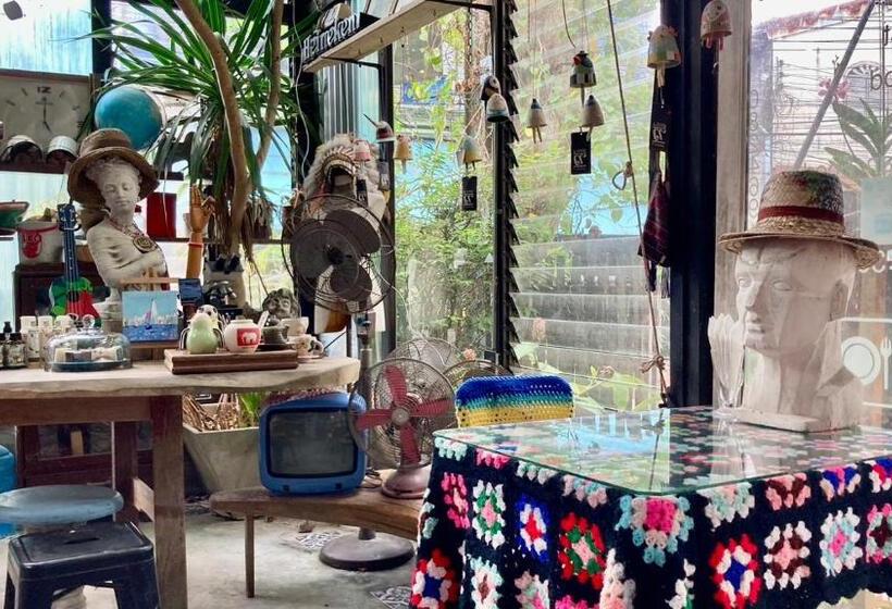 پانسیون Artist S Place Trat