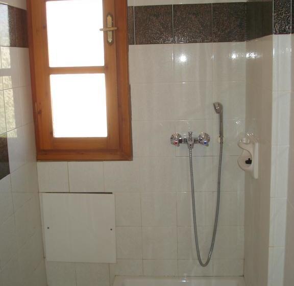 פנסיון Philoxenia Rooms