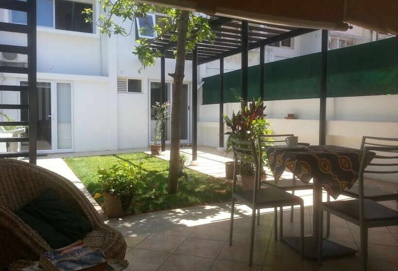 بنسيون The Quiet Corner Guest House
