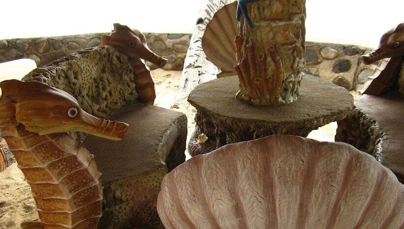 تختخواب و صبحانه Larantuka Beach Apartments