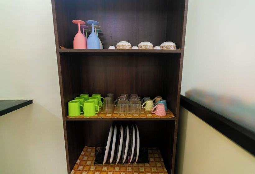 تختخواب و صبحانه Roscotel Bay Stays 2bhk Near White Town