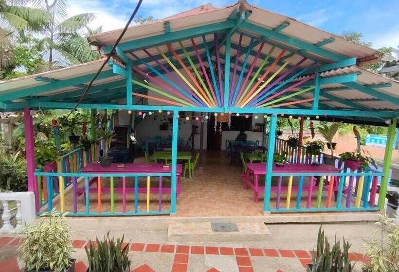 هتل Brisas Del Pacífico