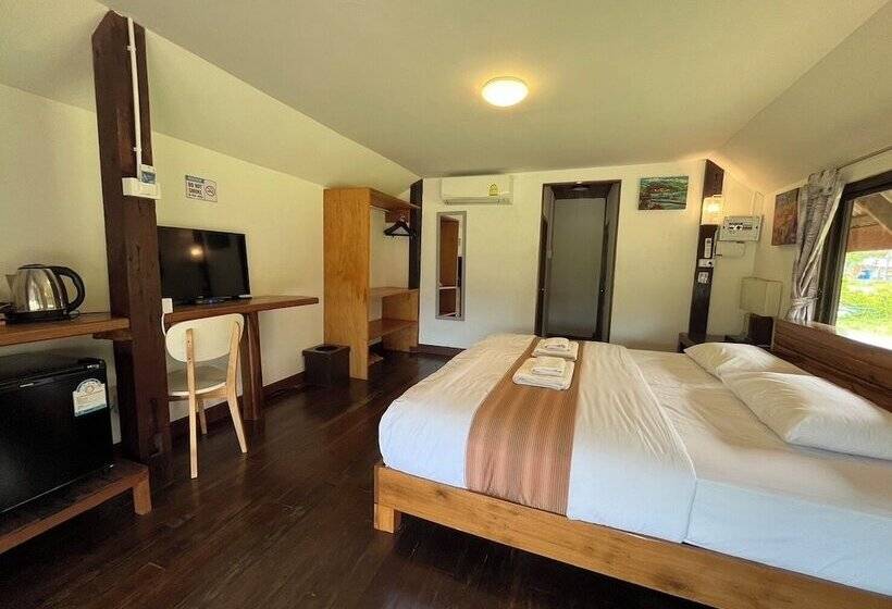 酒店 The Chevalley Beach Resort