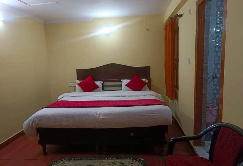 בית מלון כפרי Goroomgo Chand Regency Nainital