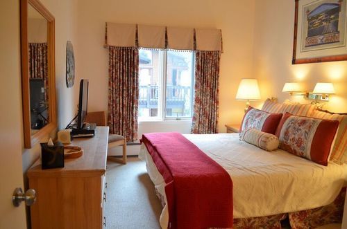 All Seasons At Golden Peak