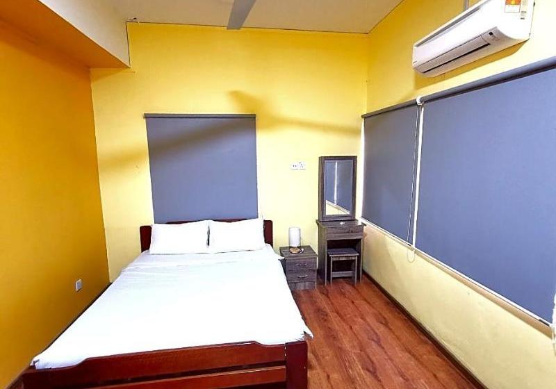 Fat Rhino Hostel