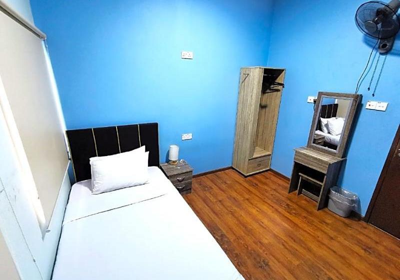 Fat Rhino Hostel