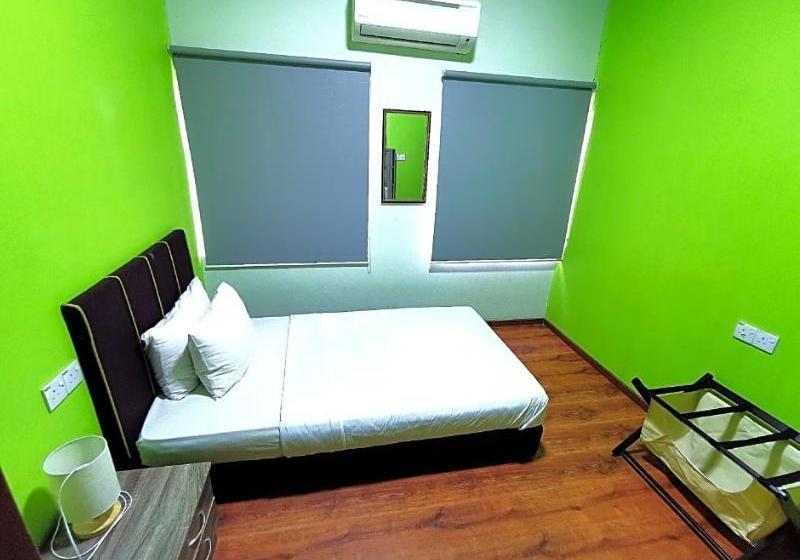 Fat Rhino Hostel