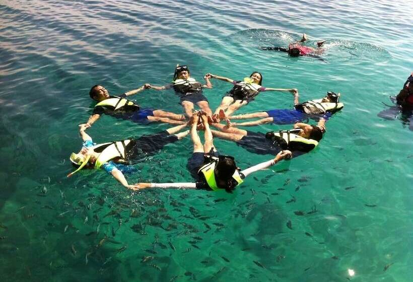 فندق Jungle Koh Kood Resort