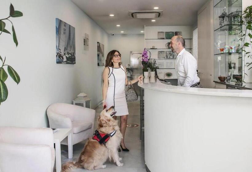 هتل Residence Suite Smeraldo