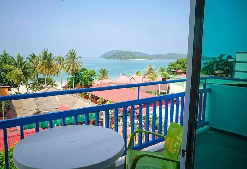هتل Royal Agate Beach Resort