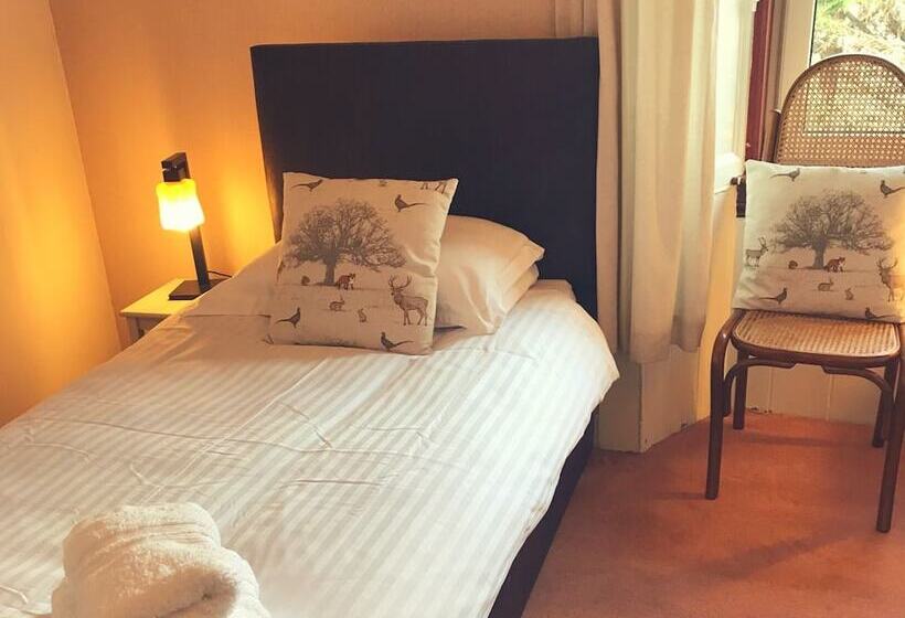 مبيت وإفطار Lovat House