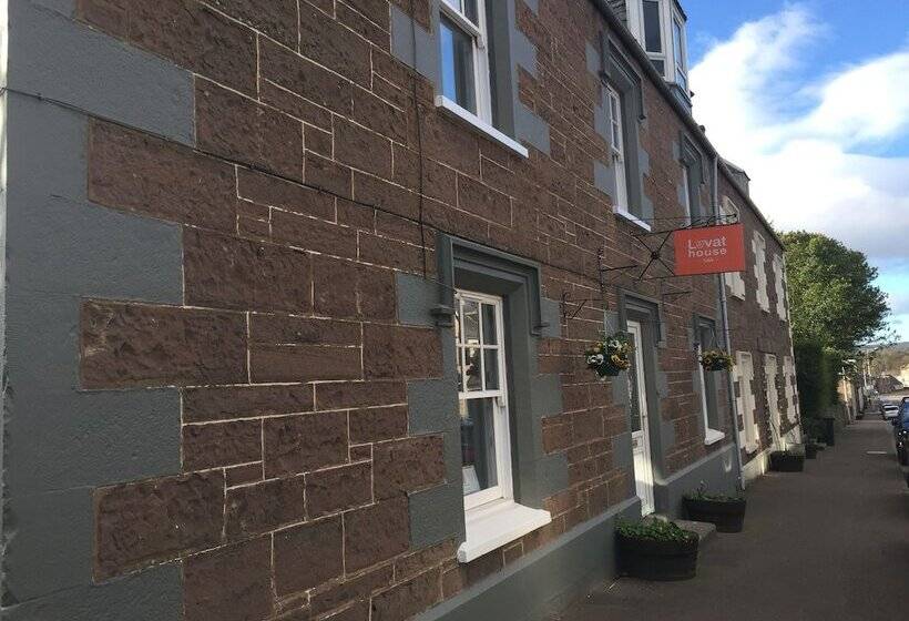 مبيت وإفطار Lovat House