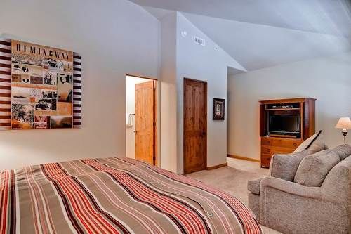 River Run Collection By Alpine Lodging