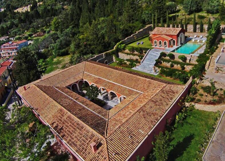 Villa Veneziano Suites & Villa