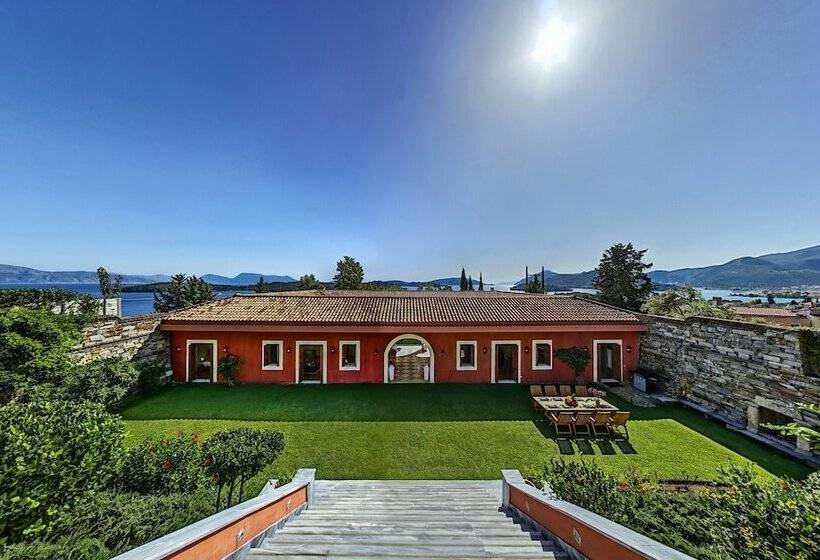 Villa Veneziano Suites & Villa