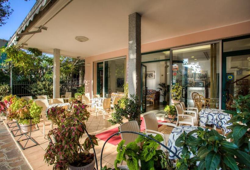 تختخواب و صبحانه Albergo Villa Lucia